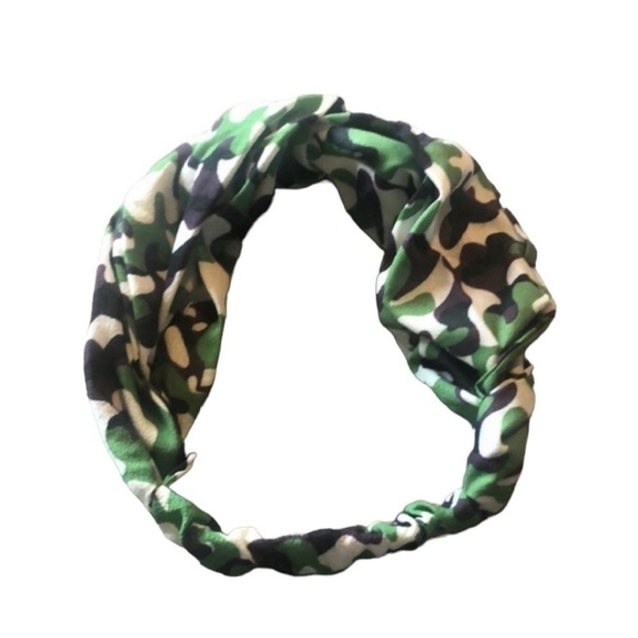Urban Outfitters Set of 2 Headbands New Without Tags. - Picture 2 of 5